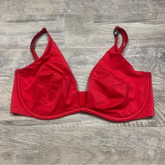 Victoria Secret Incredible Unlined Plunge Bra - Picture 7 of 15